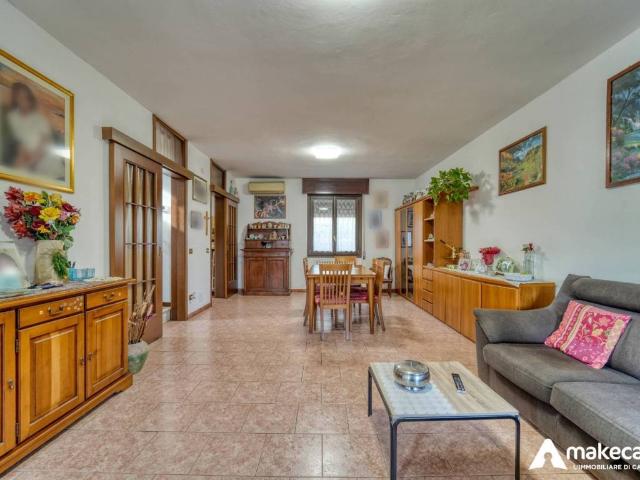 Villa Indipendente in vendita a Riozzo, Cerro al Lambro