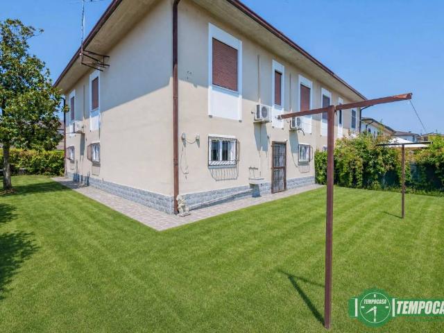 Villa Indipendente in vendita a Cerro Al Lambro, Lombardia