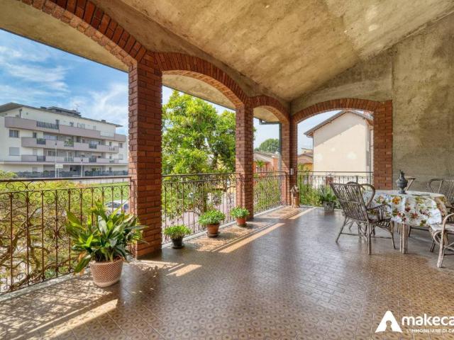 Villa Indipendente in vendita a Cerro Al Lambro, Lombardia