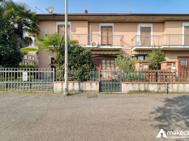Villa Indipendente in vendita a Cerro Al Lambro, Lombardia