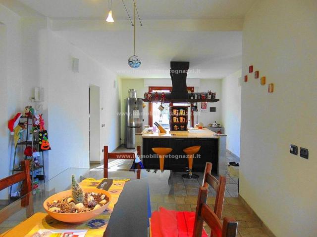 Villa Indipendente in vendita a Unione dei Comuni Circondario dell'Empolese Valdelsa, Lucardo