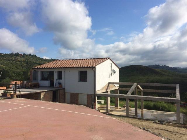 Villa Indipendente in vendita a Unione dei Comuni Circondario dell'Empolese Valdelsa, Lucardo