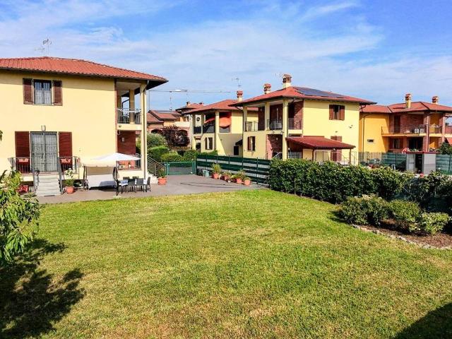 Villa Indipendente in vendita a Torre del Mangano, Certosa Di Pavia