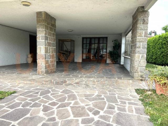 Villa Indipendente in vendita a Cervarese Santa Croce, Veneto