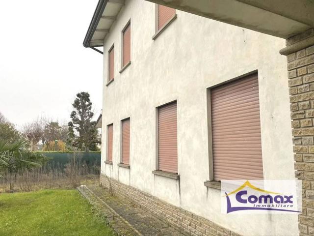 Villa Indipendente in vendita a Cervarese Santa Croce, Veneto
