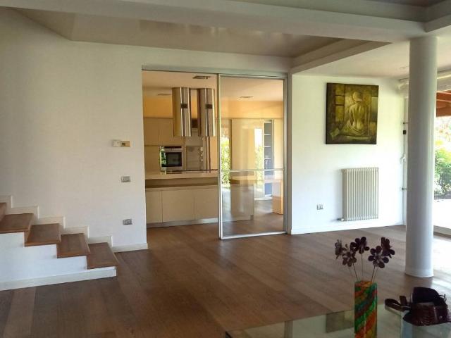 Villa Indipendente in vendita a Cervarese Santa Croce, Veneto