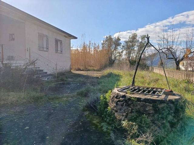 Villa Indipendente in vendita a Le Pastenelle, Cervaro