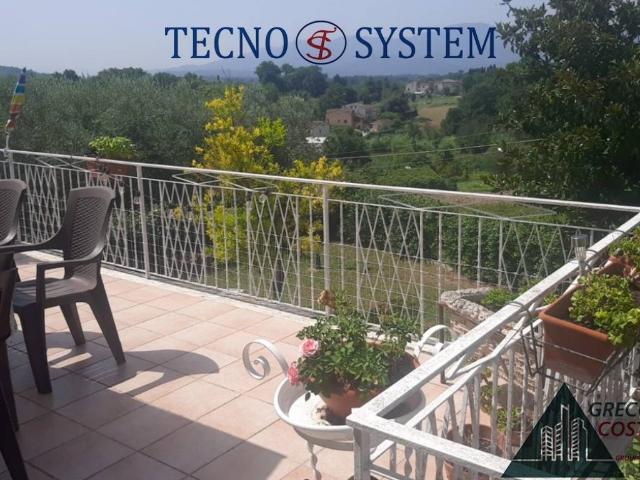 Villa Indipendente in vendita a Cervaro, Lazio