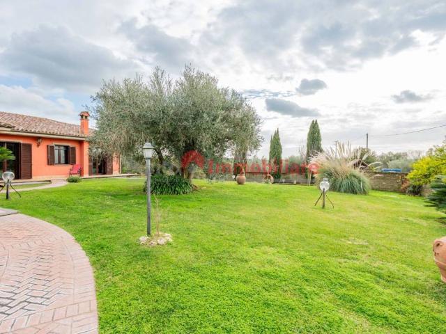 Villa Indipendente in vendita a Roma Capitale, Lazio