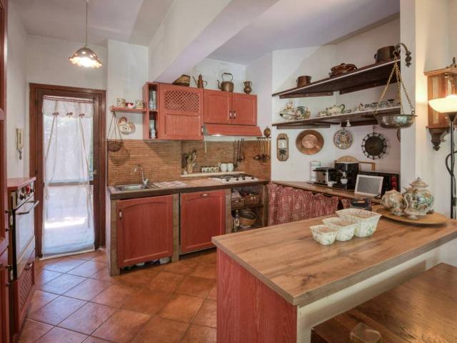 Villa Indipendente in vendita a Valcanneto, Cerveteri