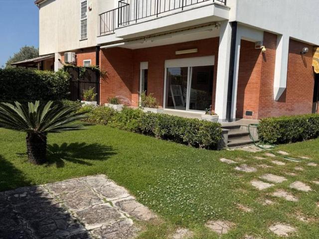 Villa Indipendente in vendita a Roma Capitale, Lazio