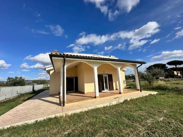Villa Indipendente in vendita a Sasso, Roma Capitale