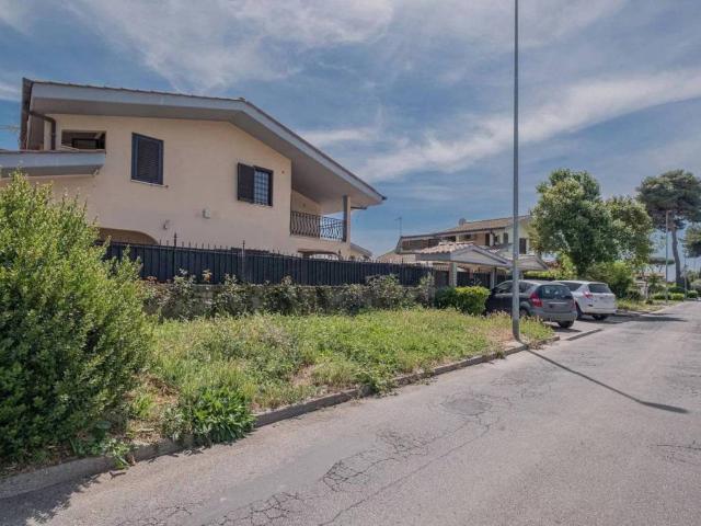 Villa Indipendente in vendita a Roma Capitale, Lazio