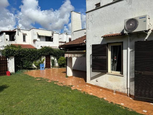 Villa Indipendente in vendita a Cerenova Costantica, Roma Capitale
