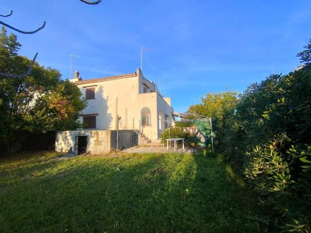 Villa Indipendente in vendita a Cerenova Costantica, Roma Capitale