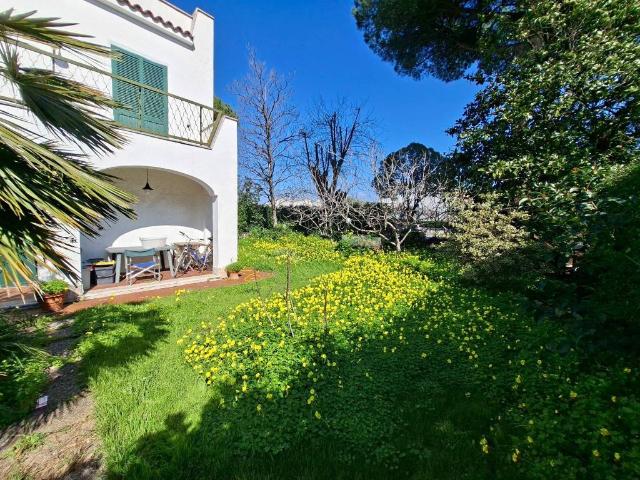 Villa Indipendente in vendita a Cerenova Costantica, Roma Capitale