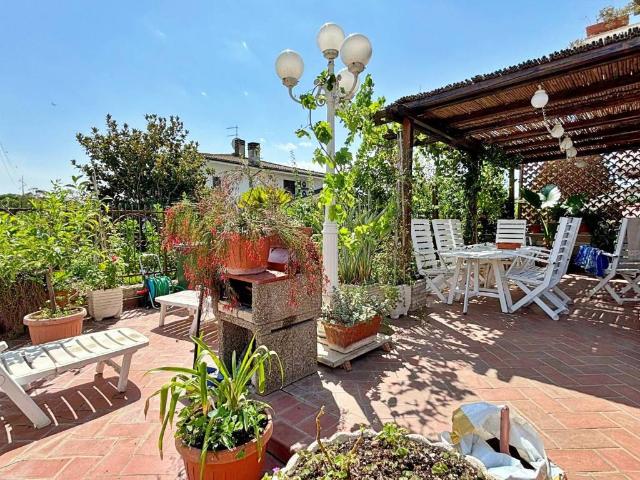 Villa Indipendente in vendita a Poggio Aurelio, Roma Capitale