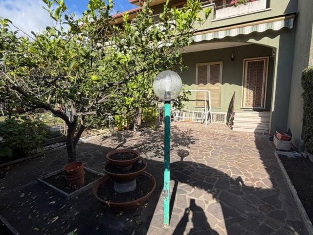 Villa Indipendente in vendita a Piano del Fregneto, Roma Capitale