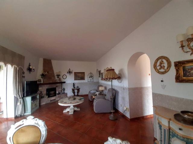 Villa Indipendente in vendita a Cerqueto, Roma Capitale