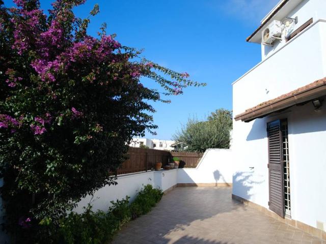 Villa Indipendente in vendita a Cerenova Costantica, Roma Capitale