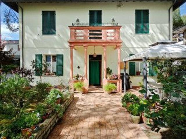 Villa Indipendente in vendita a Castiglione di Cervia, Cervia