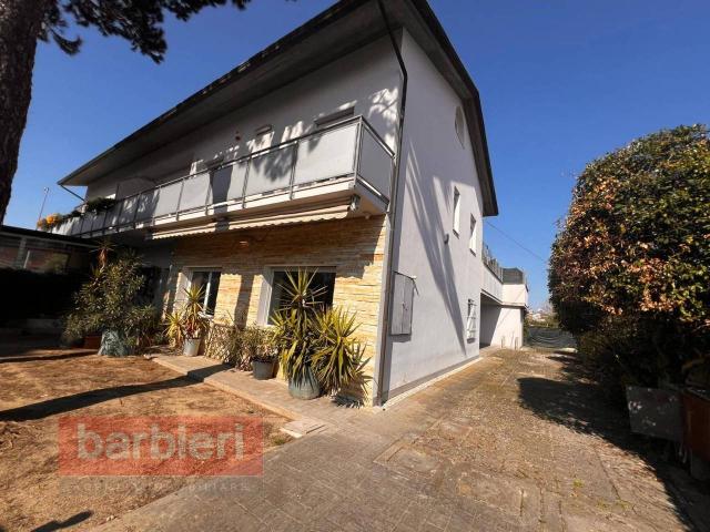 Villa Indipendente in vendita a Cervia, Reggio Emilia
