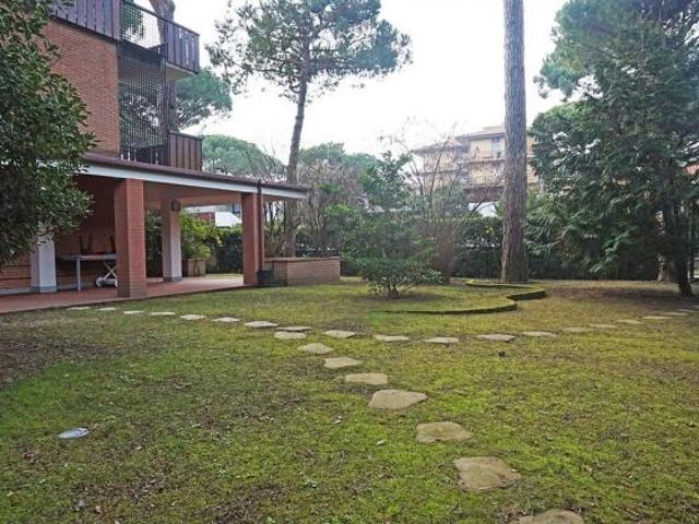 Villa Indipendente in vendita a Milano Marittima, Cervia