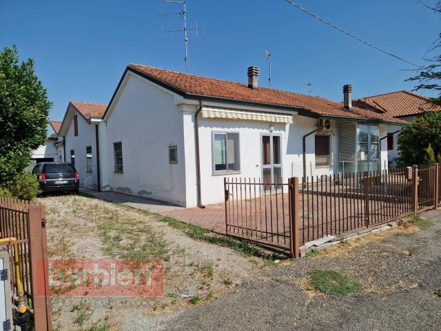 Villa Indipendente in vendita a Cervia, Reggio Emilia
