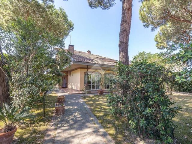 Villa Indipendente in vendita a Milano Marittima, Cervia