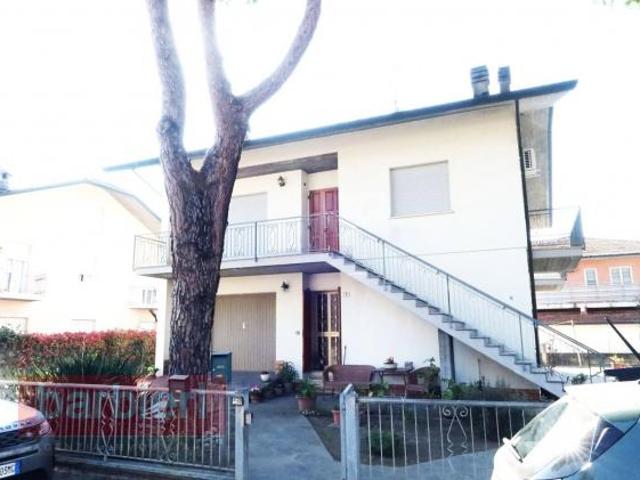 Villa Indipendente in vendita a Cervia, Reggio Emilia