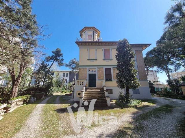 Villa Indipendente in vendita a Cervia, Reggio Emilia