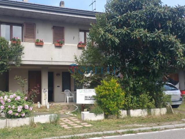 Villa Indipendente in vendita a Cervia, Reggio Emilia