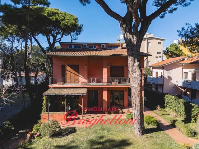 Villa Indipendente in vendita a Milano Marittima, Cervia