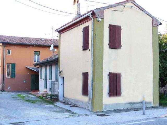 Villa Indipendente in vendita a Ravenna, Reggio Emilia