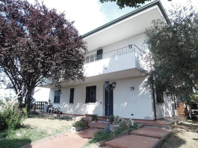 Villa Indipendente in vendita a Cervia, Reggio Emilia