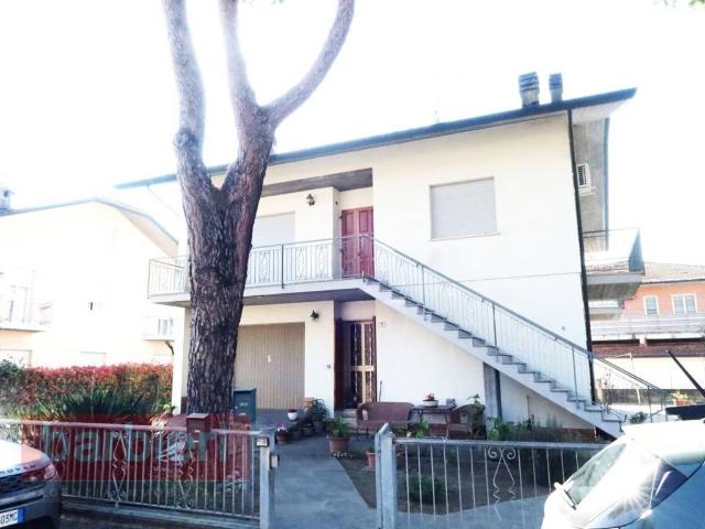 Villa Indipendente in vendita a Cervia, Reggio Emilia