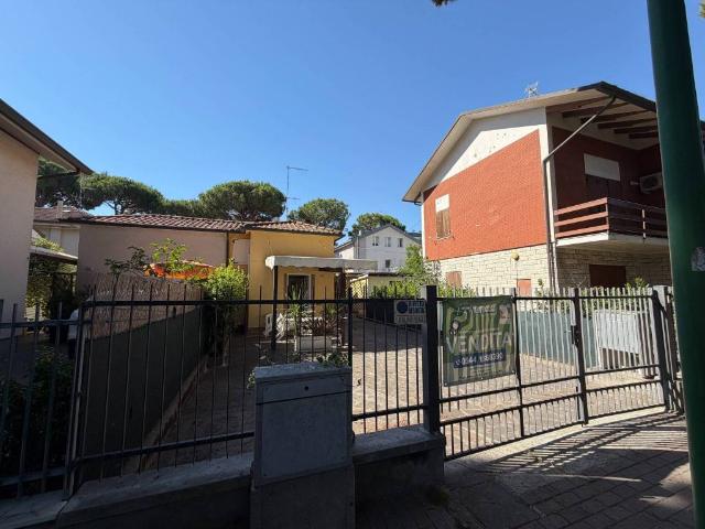 Villa Indipendente in vendita a Cervia, Reggio Emilia