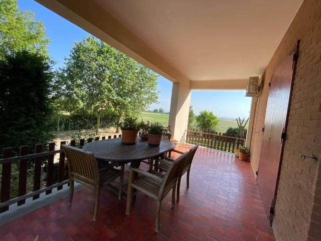 Villa Indipendente in vendita a Cervia, Reggio Emilia