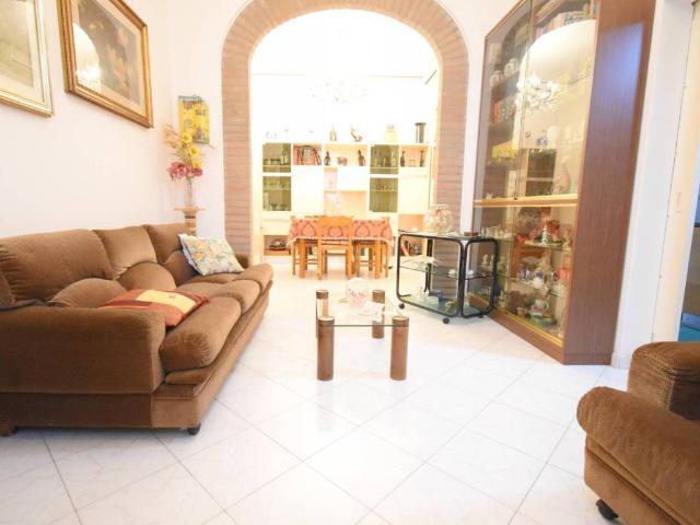 Villa Indipendente in vendita a Ravenna, Reggio Emilia