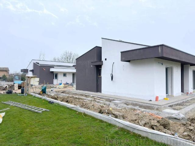 Villa Indipendente in vendita a Savio, Cervia