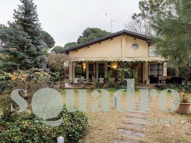 Villa Indipendente in vendita a Cervia, Reggio Emilia