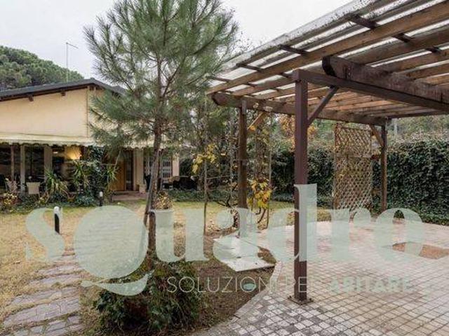 Villa Indipendente in vendita a Cervia, Reggio Emilia