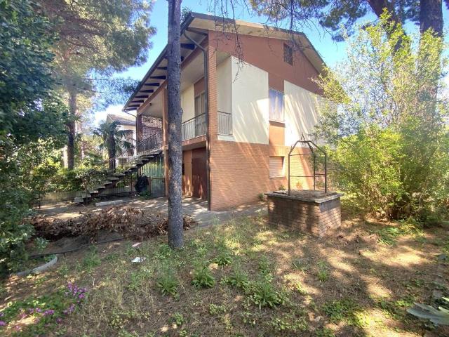 Villa Indipendente in vendita a Milano Marittima, Cervia