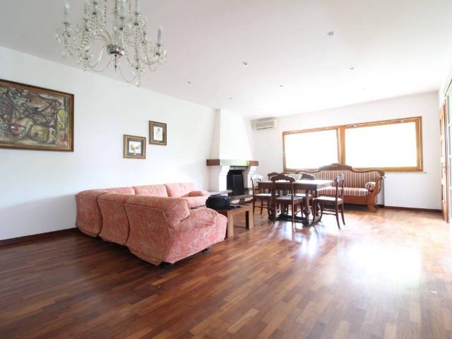Villa Indipendente in vendita a Milano Marittima, Cervia