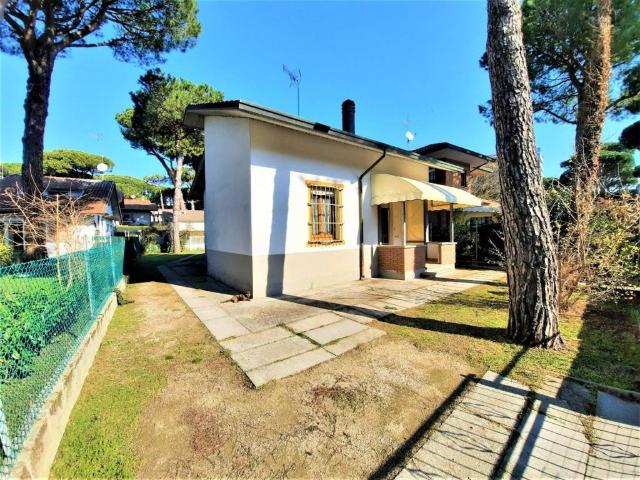 Villa Indipendente in vendita a Cervia, Reggio Emilia