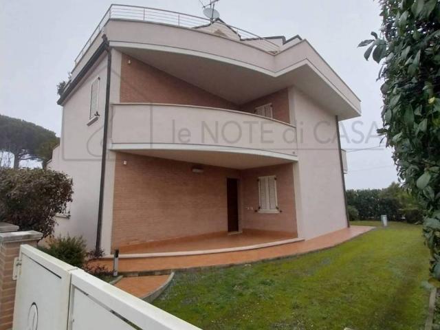 Villa Indipendente in vendita a Cervia, Reggio Emilia