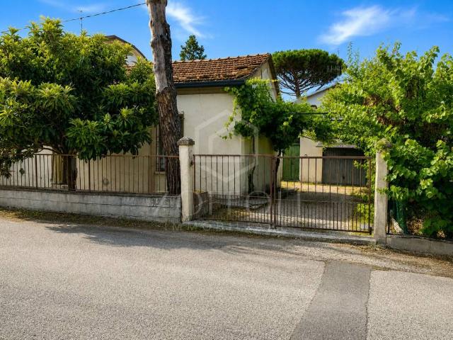 Villa Indipendente in vendita a Savio, Cervia