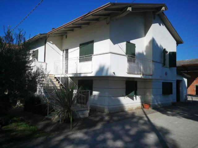 Villa Indipendente in vendita a Cervia, Reggio Emilia