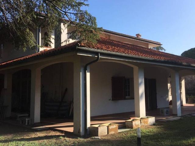 Villa Indipendente in vendita a Milano Marittima, Cervia