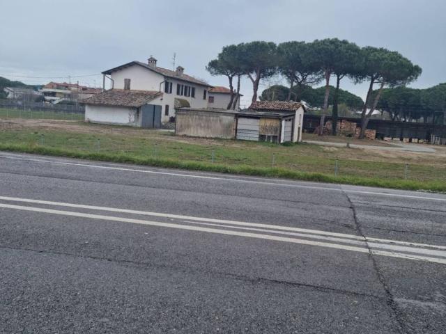 Villa Indipendente in vendita a Cervia, Reggio Emilia